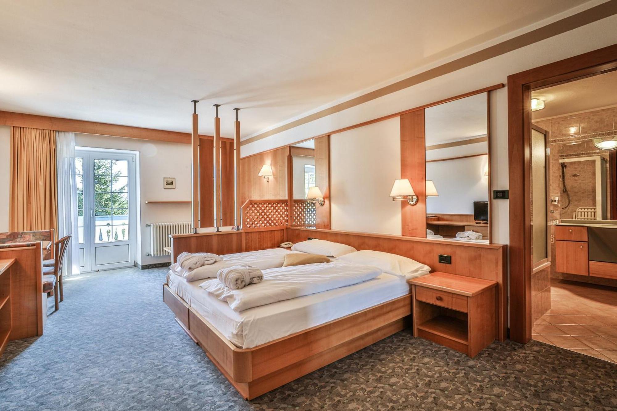 Mytime Hotels Savoy Vigo di Fassa Bilik gambar